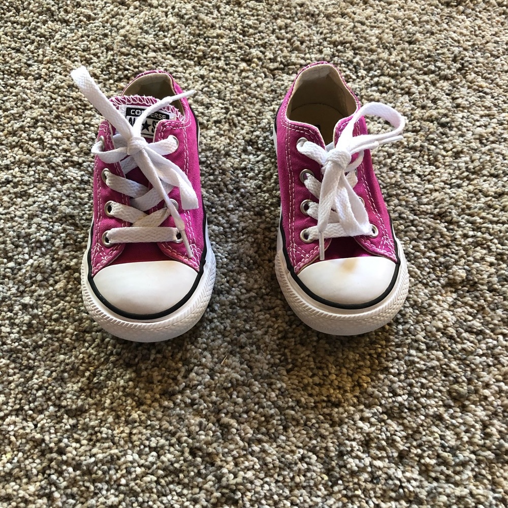 Pink size 7 toddler Converse